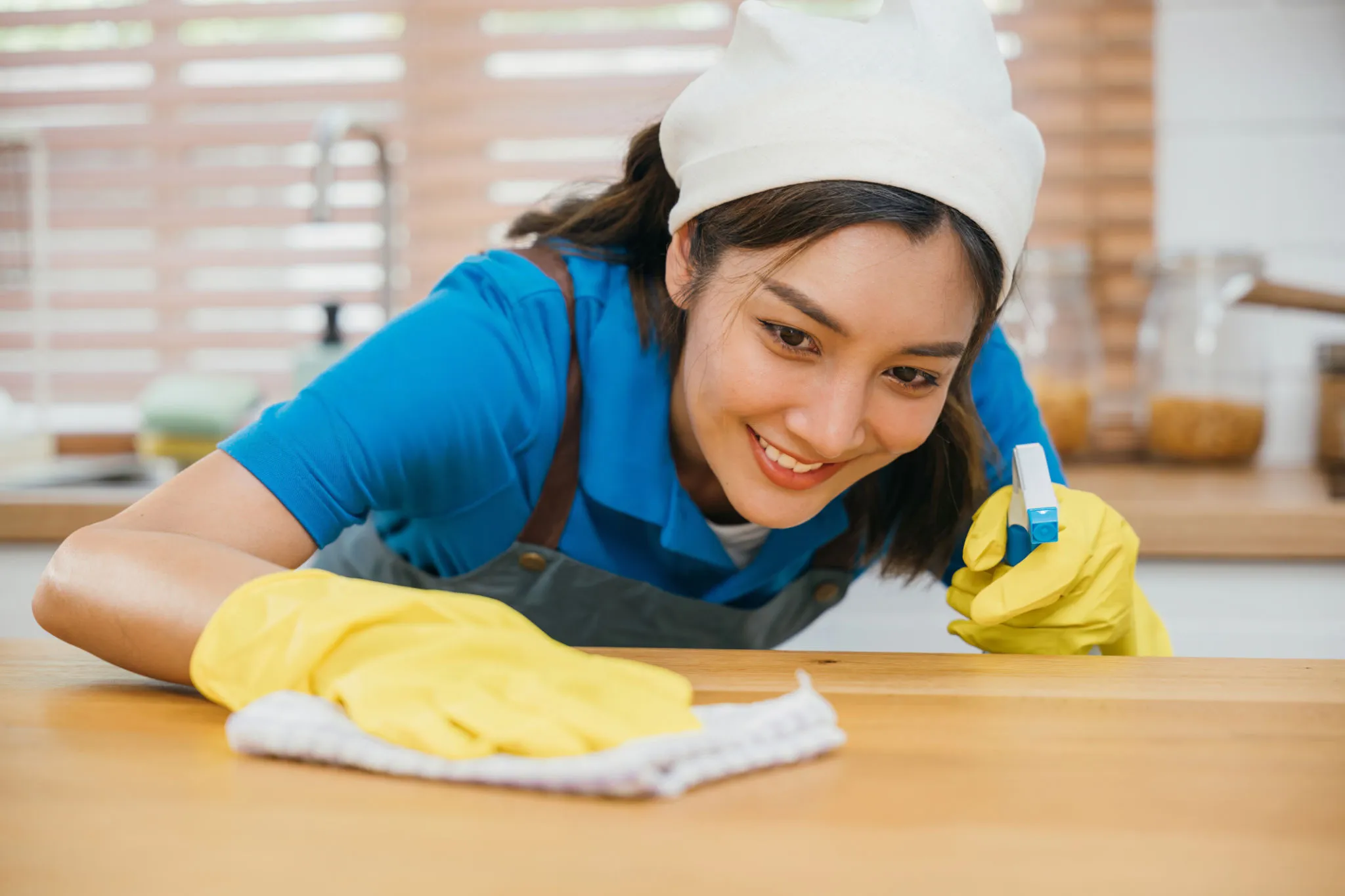 girl cleaning